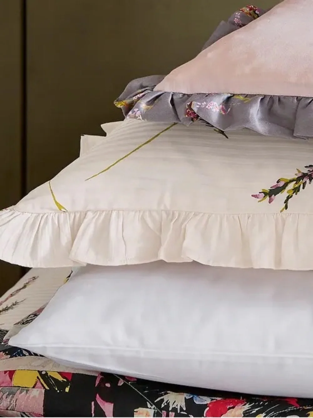 Ted Baker Heather Comforter Set - Full - Queen NEW